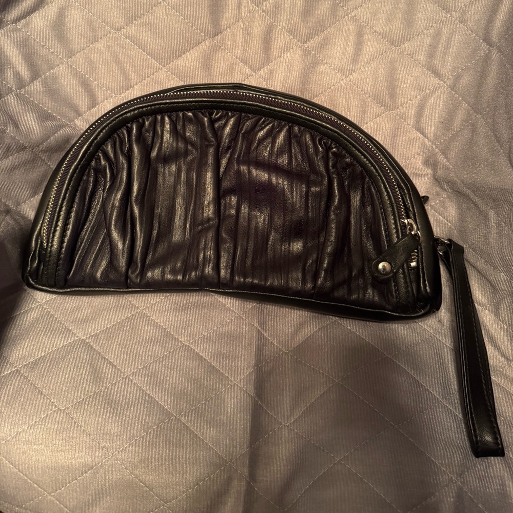 Elezar Black Leather Clutch